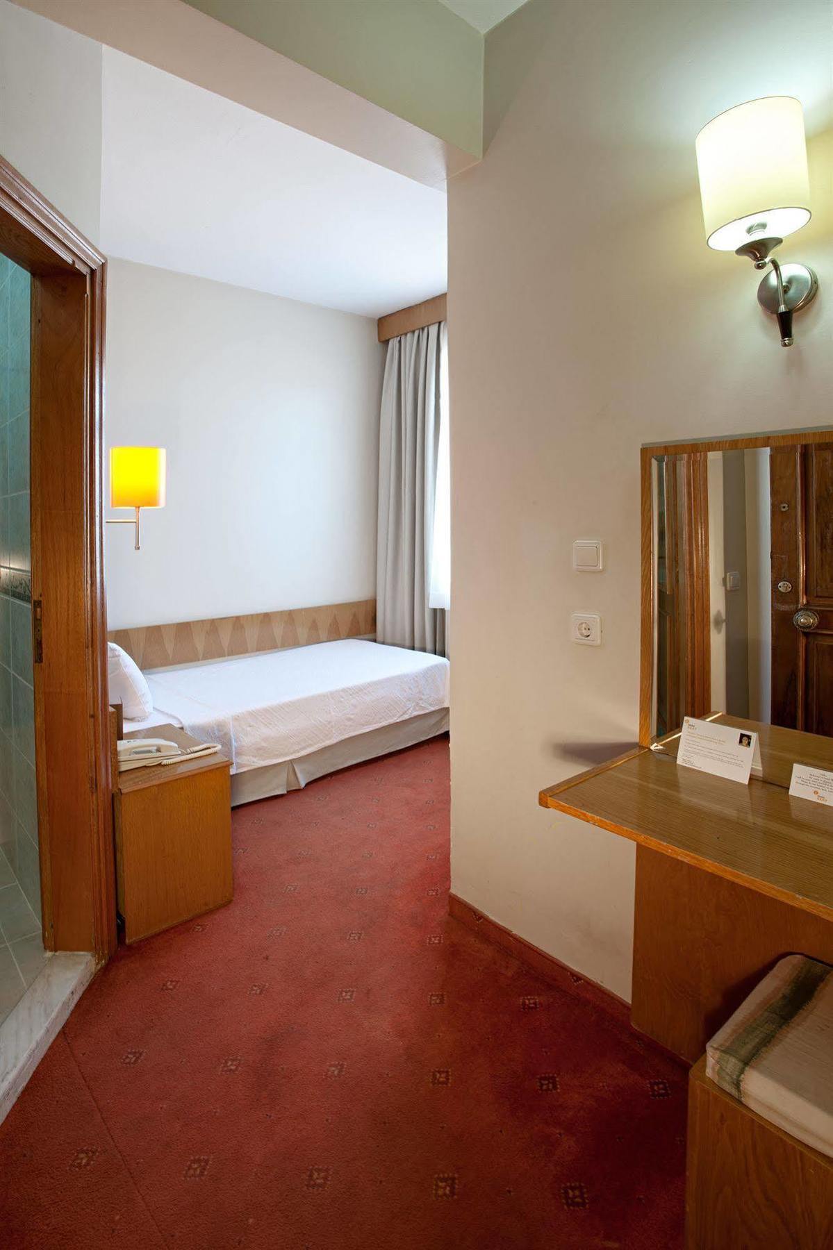 איסטמבול Ilkay Hotel מראה חיצוני תמונה