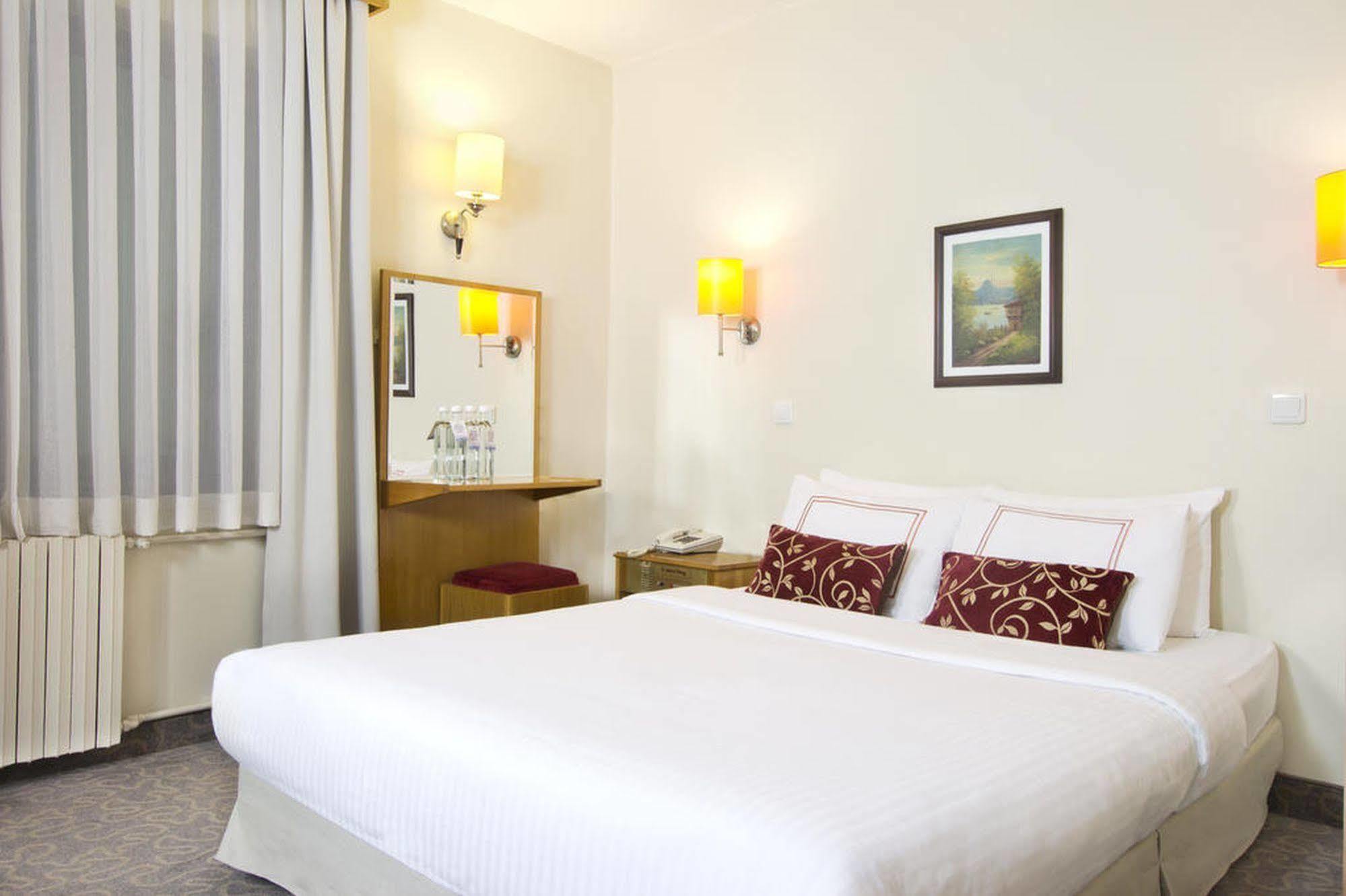 איסטמבול Ilkay Hotel מראה חיצוני תמונה